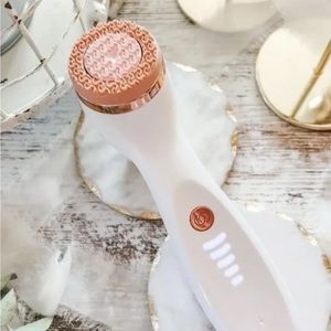 AI face wash machine